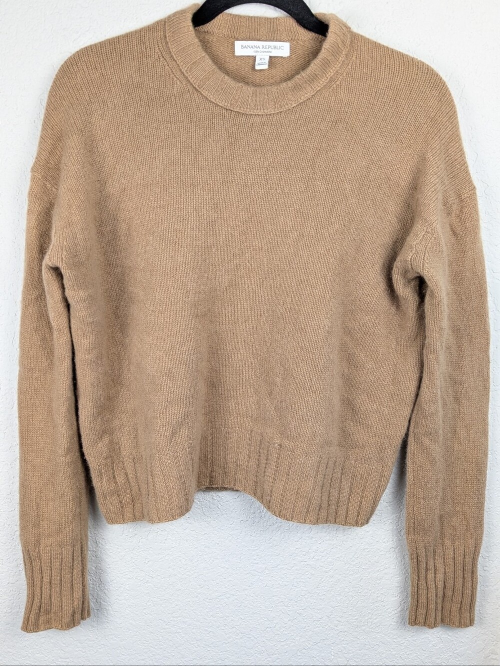 Banana Republic 100% Cashmere XS Sweater Camel Color Good Condition
